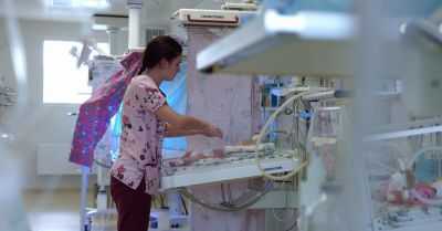 W szpitalu zmarło niemowlę; rodzice są w areszcie z zarzutem znęcania się nad dziećmi